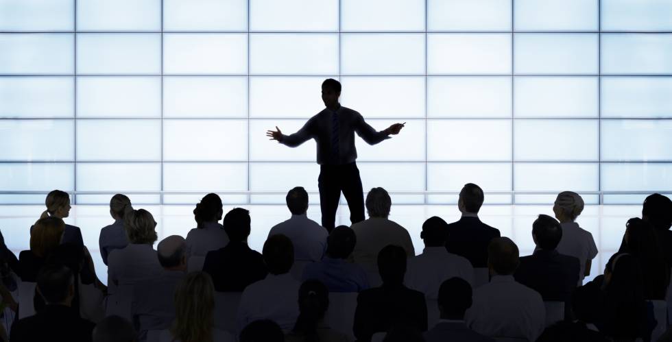 Contratar conferencistas