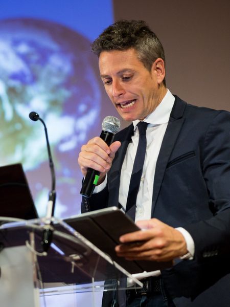 presentador profesional para eventos corporativos